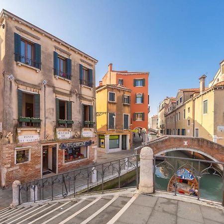 Casanova Ai Tolentini Hotel Venice Exterior photo