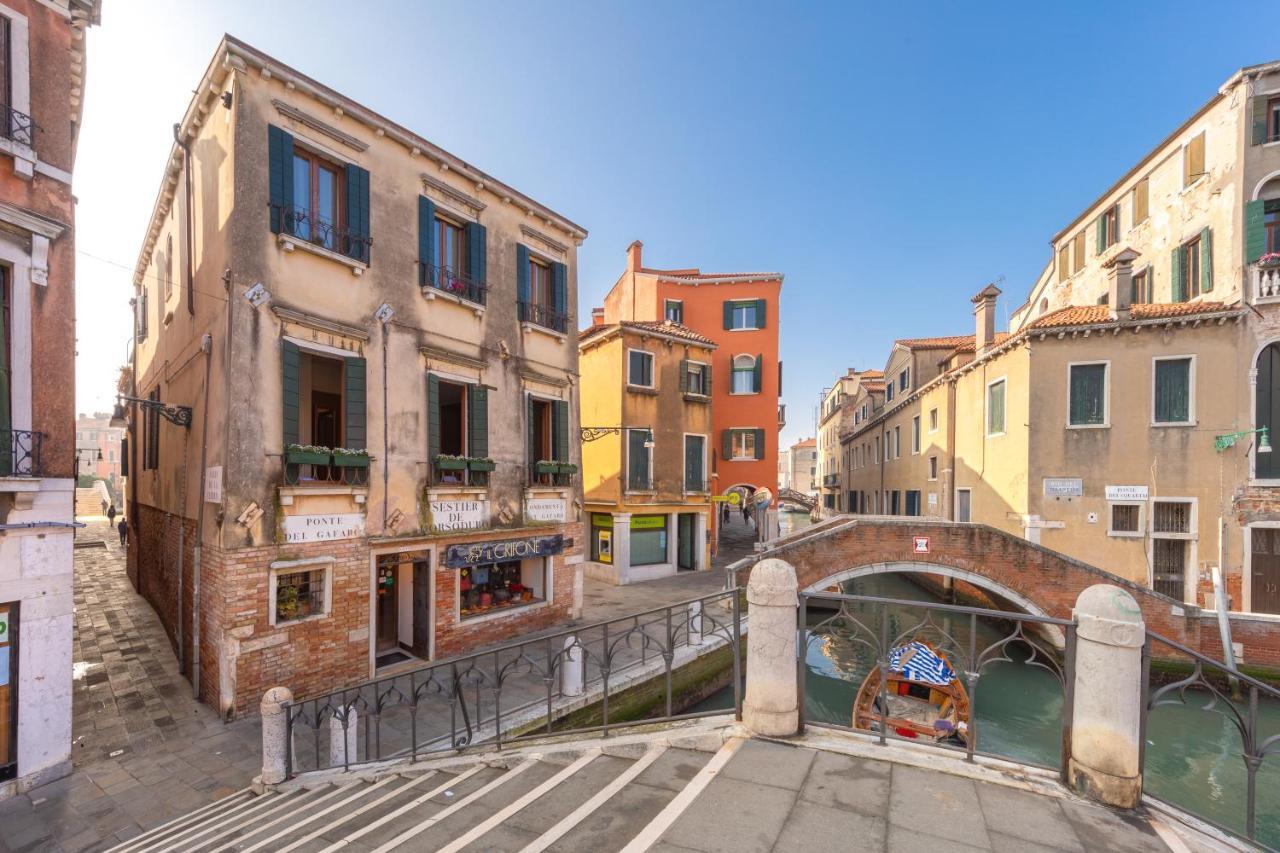 Casanova Ai Tolentini Hotel Venice Exterior photo